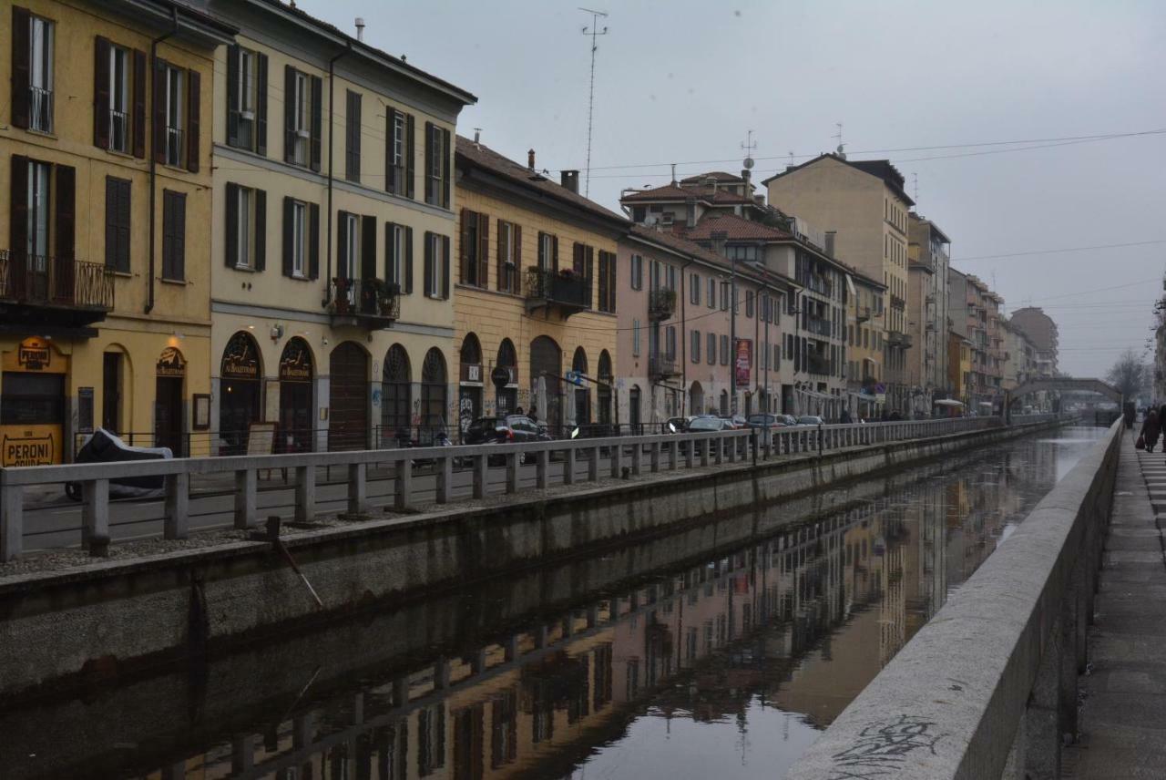 Aria Di Casa - Navigli Darsena Apartment มิลาน ภายนอก รูปภาพ