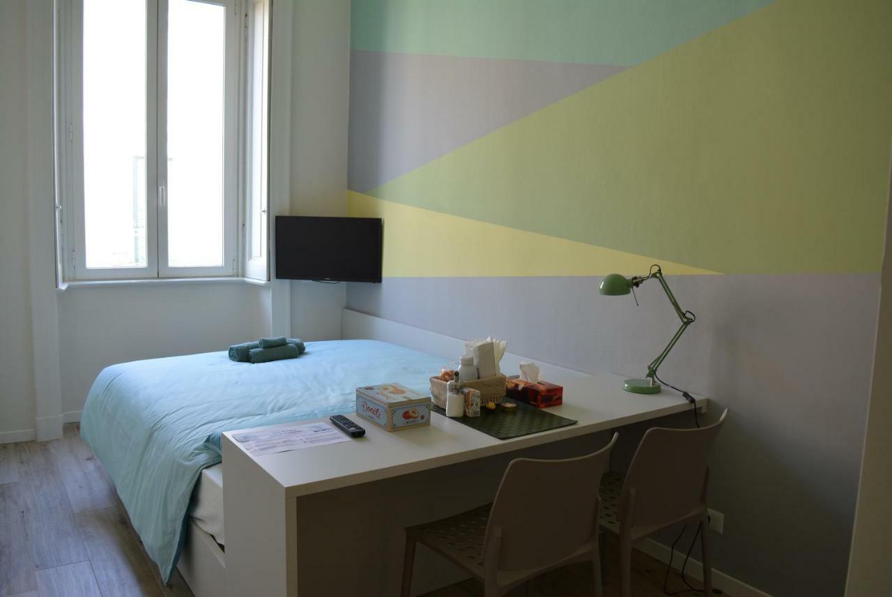 Aria Di Casa - Navigli Darsena Apartment มิลาน ภายนอก รูปภาพ