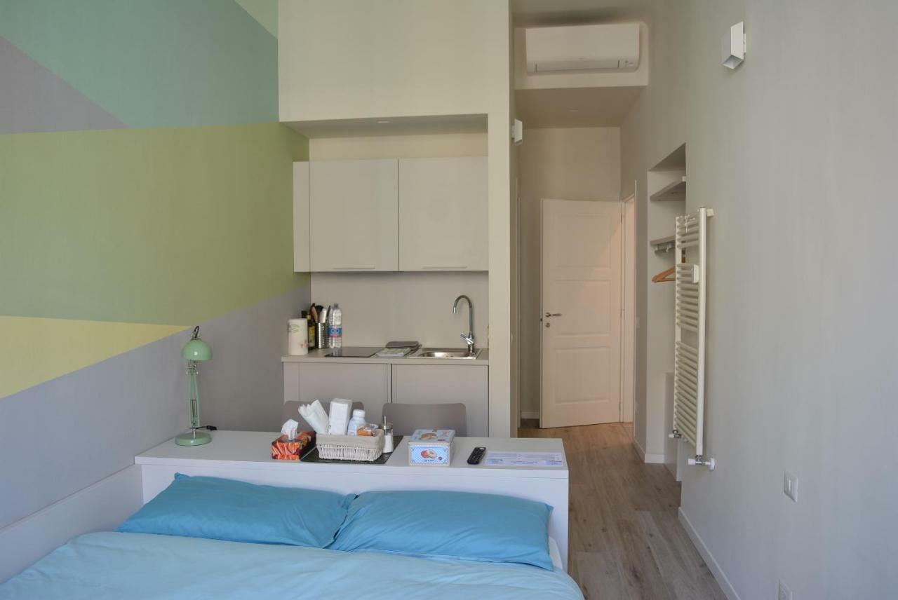 Aria Di Casa - Navigli Darsena Apartment มิลาน ภายนอก รูปภาพ